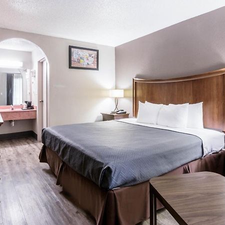 Econo Lodge Gainesville Exteriér fotografie