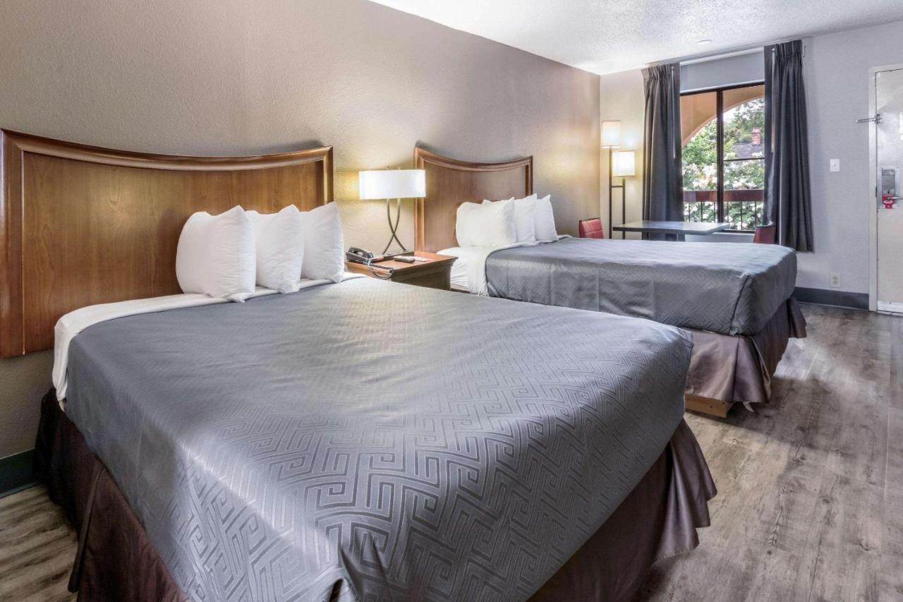 Econo Lodge Gainesville Exteriér fotografie