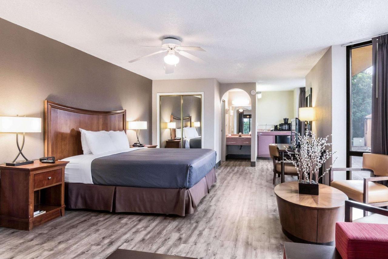 Econo Lodge Gainesville Exteriér fotografie