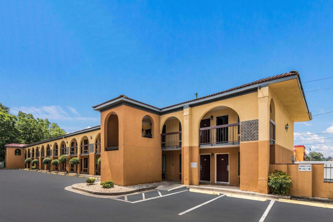 Econo Lodge Gainesville Exteriér fotografie